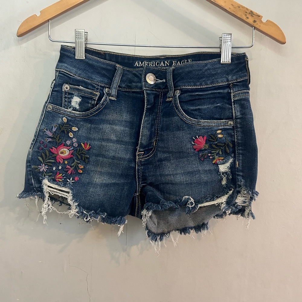 American Eagle Outfitters Women's Floral Jean Shorts